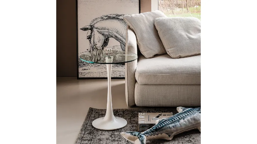 Tavolino con base in poliuretano e piano in vetro Hugo di Cattelan Italia