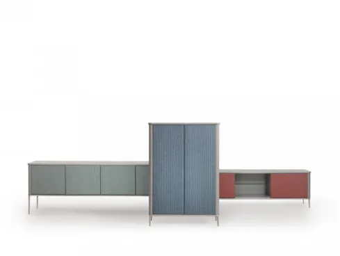 Mobile contenitore in MDF laccato con ante rivestite in tessuto Lea H132 di Midj