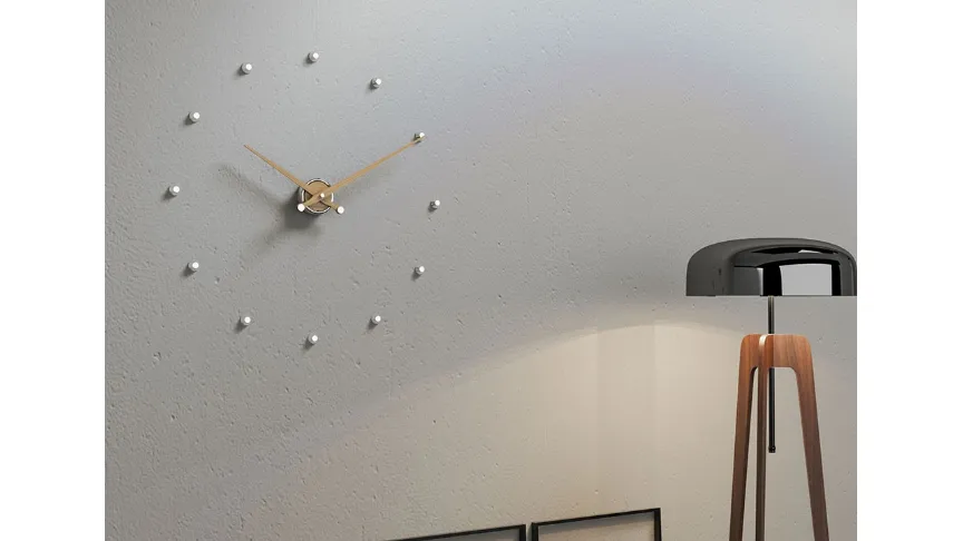 Orologio da parete Ritmo 80/12 con lancette in rovere di Materium