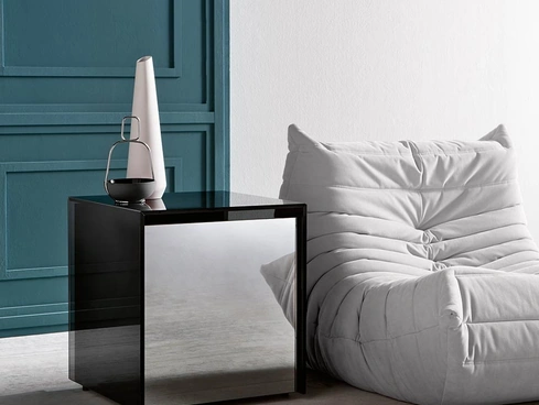 Tavolino in vetro Gotham Fianco Divano di Tonelli