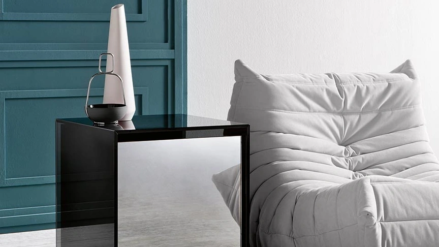 Tavolino in vetro Gotham Fianco Divano di Tonelli