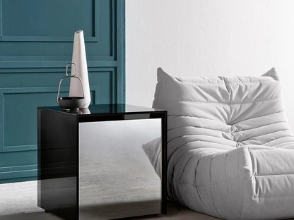 Tavolino in vetro Gotham Fianco Divano di Tonelli