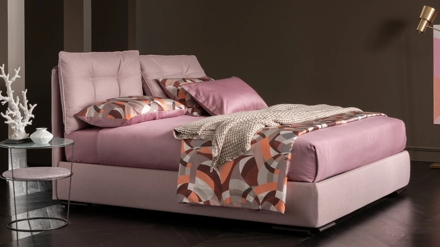 Letto con testiera imbottita e trapuntata Soul Capri di Altrenotti