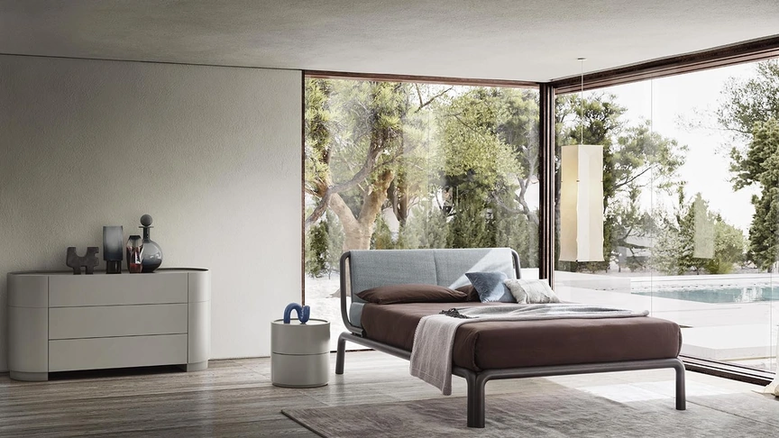 Letto in legno massello e tessuto Rovì di Alf Da Frè