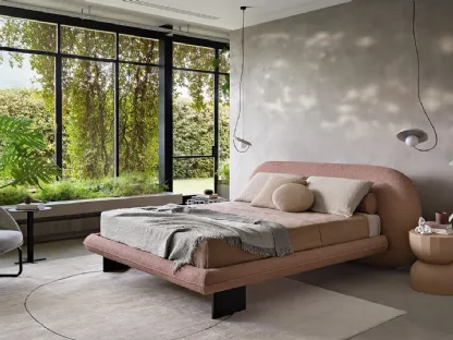 Letto con testiera Wabi di Saba