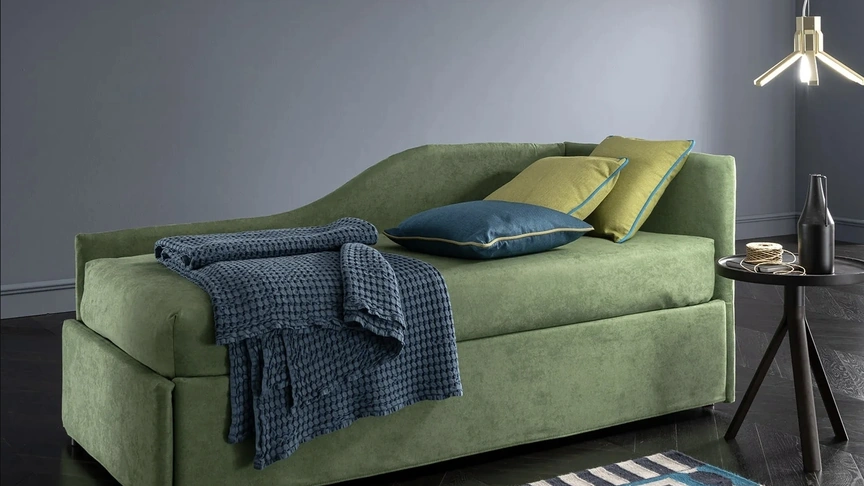 Letto singolo in tessuto Prime Colibrì angolare sagomato di Altrenotti