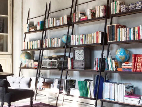 Libreria Easy di Devina Nais
