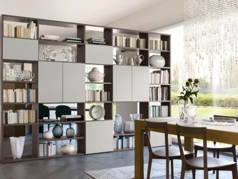 Libreria Living in laccato opaco finitura Grigio Corda e Marron Visone di Veneta Cucine