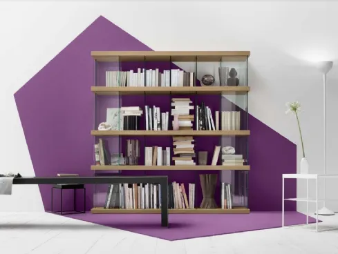 Libreria a muro Mensola 11 in Rovere Miele e Vetro di Veneta Cucine
