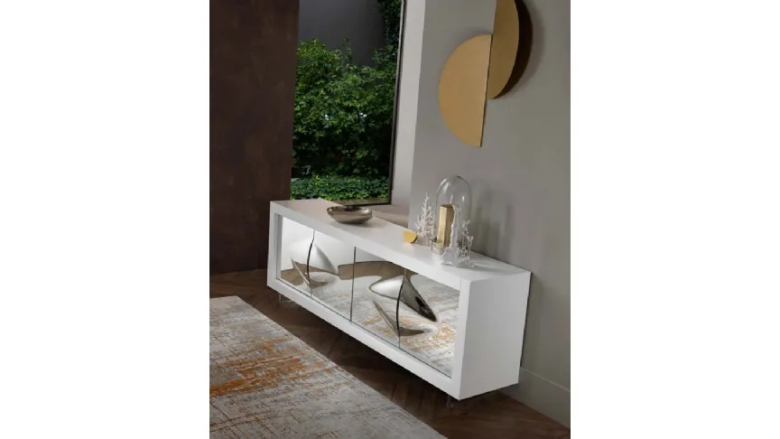 Madia Picasso P12 con ante in Cristallo Fuso specchiante e scocca in Rovere tinto Bianco di Riflessi