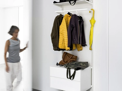 Mobile ingresso Dot di Kristalia