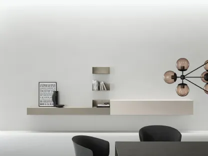 Mobile sospeso in laccato opaco e laccato finitura Oxid che gli conferisce un effetto metallico Wallover 03 di Caccaro