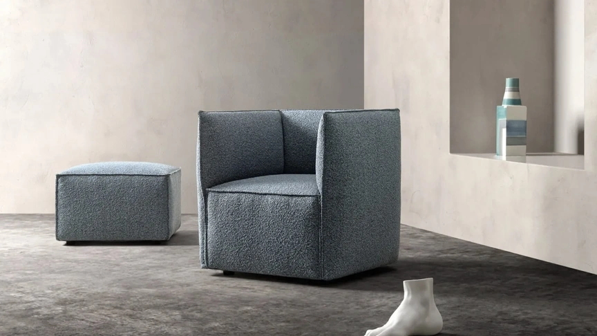 Poltroncina in tessuto dalla forma squadrata Craft di Samoa