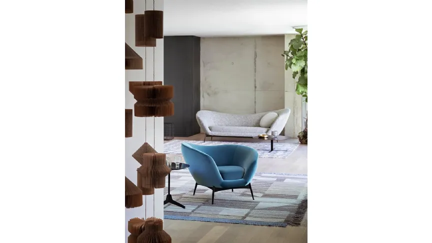 Poltroncina Oltremare in velluto di Saba