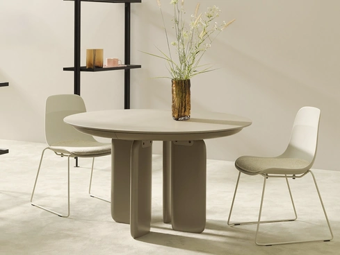 Sedia Elephantino di Kristalia