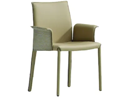 Sedia con braccioli completamente rivestita in pelle Nuvola PB R_TS di Midj