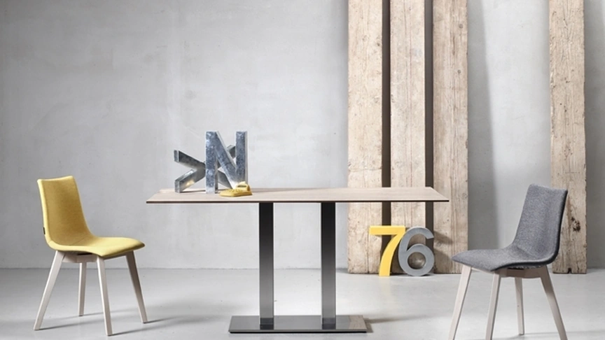Sedia imbottita con struttura in legno Natural Zebra Pop di Scab Design