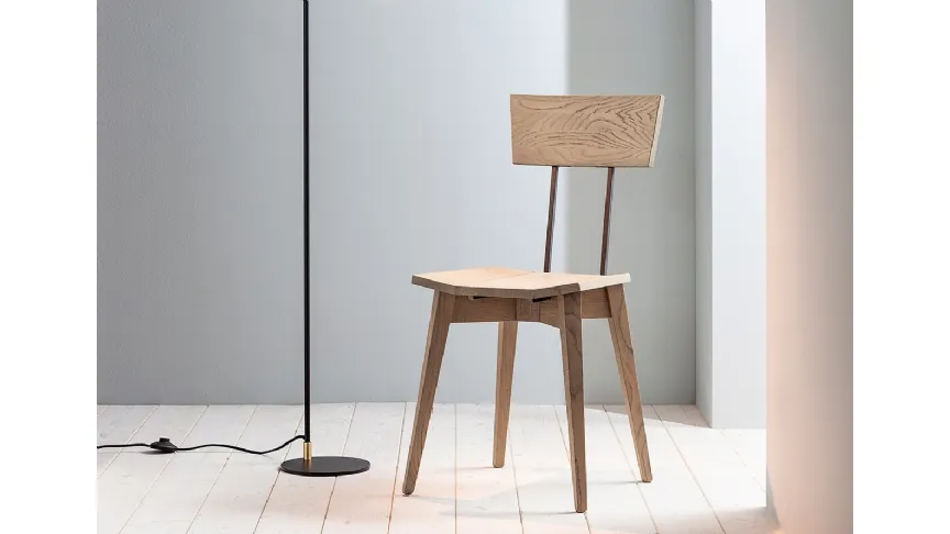 Sedia SD241 in Rovere massello di Devina Nais