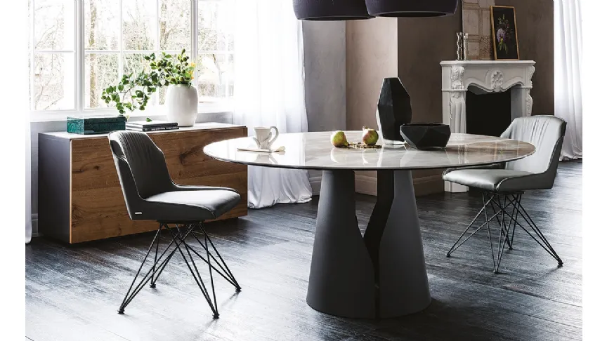 Tavolo con piano rotondo in ceramica Giano Keramik di Cattelan Italia