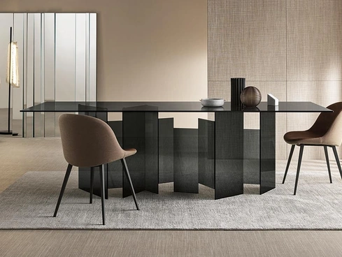 Tavolo in vetro con base ad effetto geometrico Metropolis di Tonelli