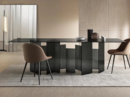 Tavolo in vetro con base ad effetto geometrico Metropolis di Tonelli