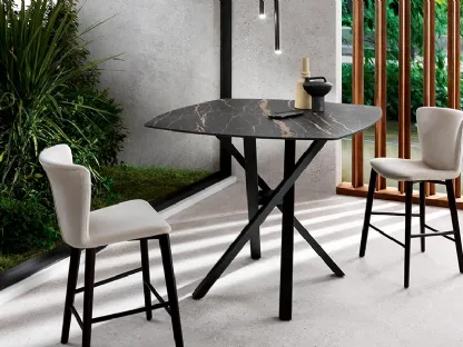 Tavolo Shangai Snack con top in ceramica e base in alluminio di Riflessi