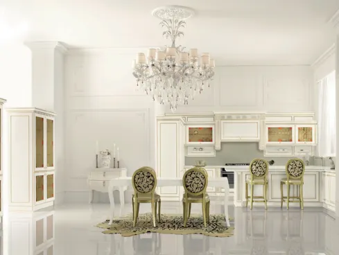 Cucina Classica angolare Mirabeau in laccato Bianco di Veneta Cucine