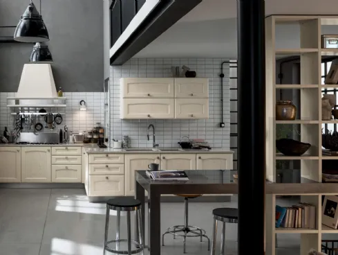 Cucina Classica angolare Villa d'Este in legno laccato Avorio di Veneta Cucine