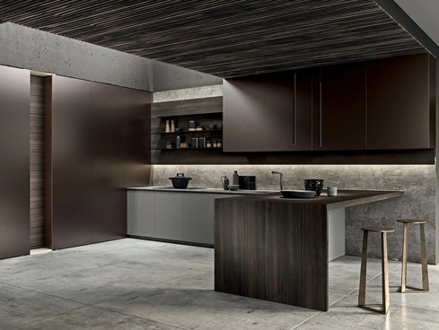Cucina Design con penisola Twenty in laccato e Eucalipto di Modulnova