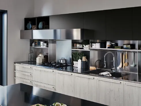 Cucina Moderna Ethica lineare in finitura Quercia Bianco Dek e Silk Grigio Piombo di Veneta Cucine
