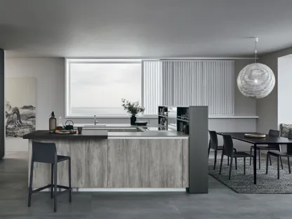 Cucina Moderna con isola Lounge in laccato Pro Metallo Liquido Mercurio e Quercia Grigio di Veneta Cucine