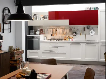 Cucina Moderna Tablet lineare in laccato opaco Bianco e laccato lucido Rosso Ciliegia di Veneta Cucine