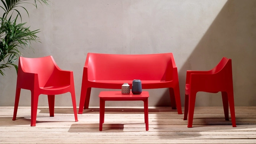 Arredo da esterno in tecnopolimero di grande resistenza e stabilità Coccolona di Scab Design