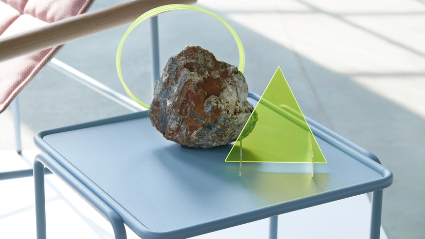 Tavolino quadrato in metallo verniciato azzurro Dress Code di Scab Design