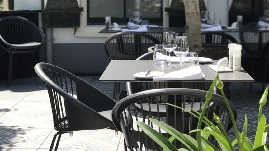 Sedia da giardino in plastica Giulia di Scab Design