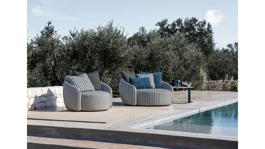 Poltrona da esterno con forma rotonda Globe Outdoor di Flexteam