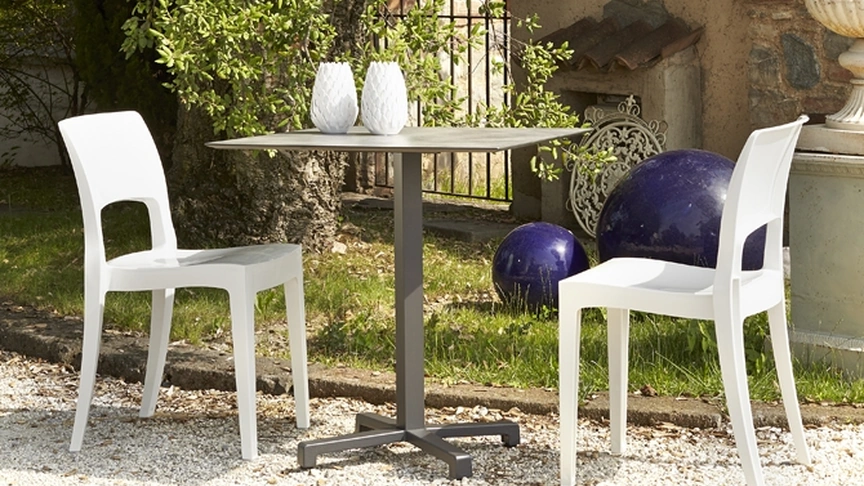 Sedia bianca da esterno Isy di Scab Design