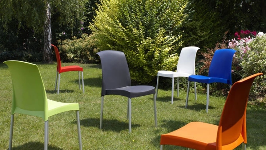 Sedia in plastica per esterno impilabile Jenny di Scab Design