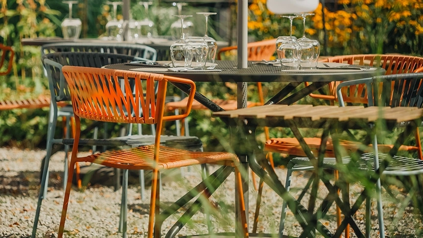 Sedia Lisa Club in PVC di Scab Design